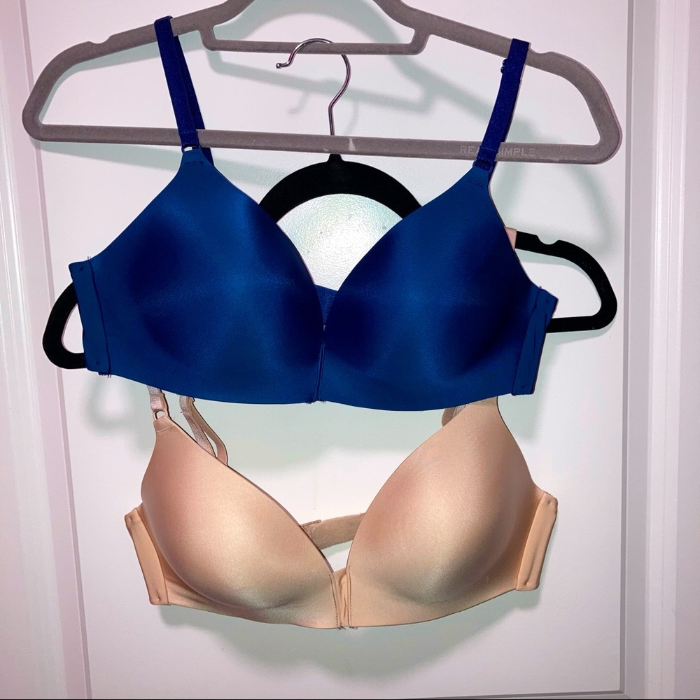Victoria’s Secret No Wire Bra Bundle